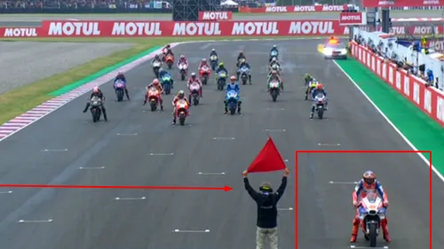 Imagini incredibile în MotoGP! Cursă cu 