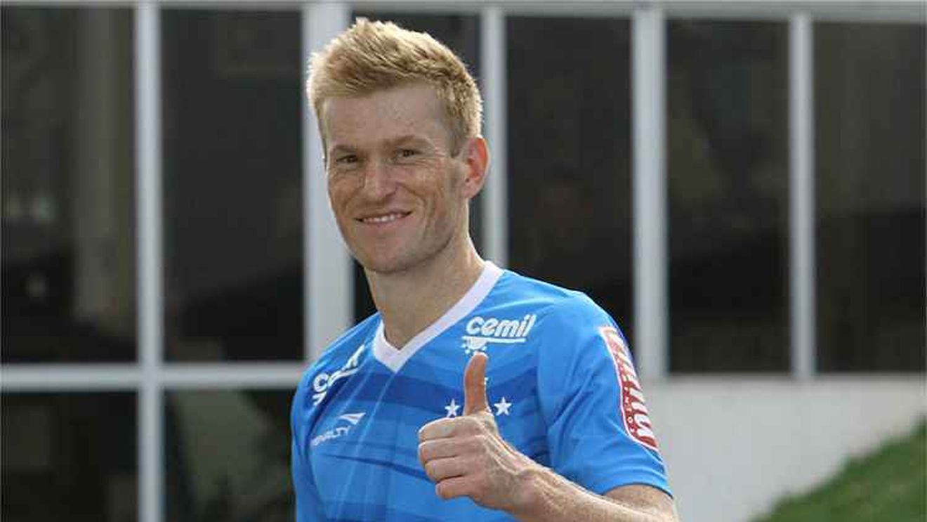 CFR, la un pas să aducă un fundaș brazilian. Președintele clubului de care aparține anunță: "E indicat pentru el să meargă acolo. E cea mai bună echipă din România"