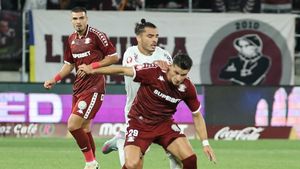 Așa ceva nu s-a mai văzut de multă vreme la Rapid! Alex Dobre l-a îmbrâncit pe Christensen și Gâlcă a intervenit înainte ca totul să degenereze