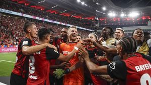 FC Liverpool vrea să plătească 225.000.000 de euro pentru un „pachet” de trei fotbaliști de la Leverkusen