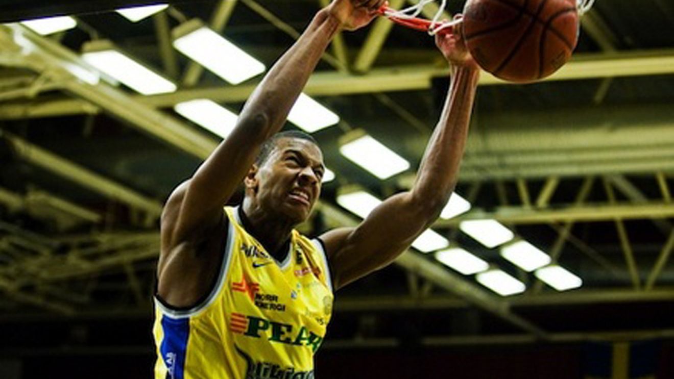 Campioana CSU Ploiești l-a transferat pe americanul Jermaine Jonte Flowers