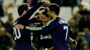 În așteptarea BarÃ§ei!** Valencia - Real Madrid 1-1! Jucătorii lui Mourinho s-au calificat în semifinalele Cupei, unde pot da peste marea rivală