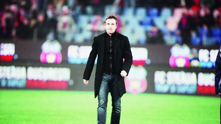 Becali îl vrea înapoi pe MM, steliștii au pus bazele coaliției pentru a BLOCA revenirea!** UITE cine va fi NOUL manager al Stelei