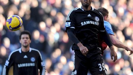 Anelka o readuce pe Chelsea pe podium!