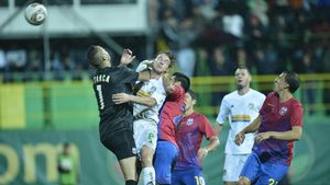 Meciul de la Vaslui, viciat de arbitri? Crăciunescu: "Stanca a fost împins, la golul doi!" **Porumboiu s-a dezlănțuit: "E în chinurile facerii, are o mutră constipată când aude de noi"