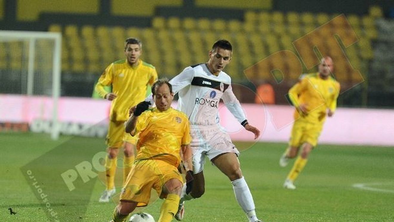 "Dulăul" a turbat:** "Am fost decapitați!** Pot să mă cheme la toate comisiile" Cum a ajuns Hizo să-i dea dreptate lui Dan Petrescu