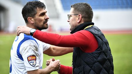 EXCLUSIV | Lovitură pentru Viitorul Pandurii pe ultima sută de metri a luptei pentru play-off! Antrenorul Flavius Stoican și patru jucători au ieșit pozitiv la COVID-19 și sunt în izolare