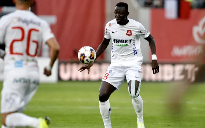 Ce contract i-a oferit Gigi Becali lui Baba Alhassan. Salariul pe care patronul FCSB i l-a pus pe masa negocierilor: de ce a ezitat să îl cumpere şi care e atuul care l-a convins până la urmă pe finanțatorul din Pipera. EXCLUSIV