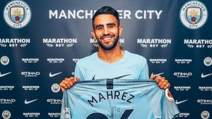 OFICIAL | Mahrez a semnat cu Manchester City! Campioana Angliei l-a prezentat imediat după semifinala dintre Belgia și Franța 
