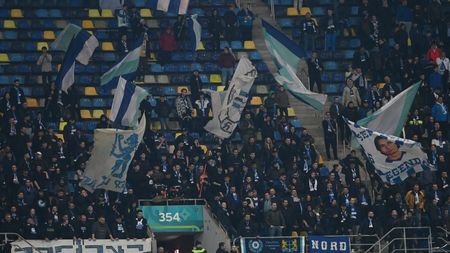 Moment inedit pe Arena Națională! Fostul antrenor al Universității Craiova a ajuns „lider de galerie” la meciul cu FCSB. Cum a fost surprins pe Arena Națională | SPECIAL