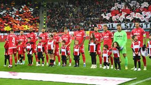 Continuă castingul la Dinamo după plecarea lui Ovidiu Burcă! ProSport a aflat ultimul nume-surpriză care s-a întâlnit cu acționarii Andrei Nicolescu și Eugen Voicu în această seară pentru a prelua echipa. EXCLUSIV