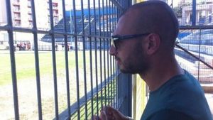 Golul care i-a distrus cariera!** INCREDIBIL: Un mesaj afișat pe tricou i-a adus o suspendare de trei ani! Acum plânge de după garduri! FOTO Ce s-a întâmplat