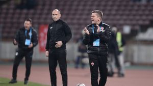 Dusan Uhrin, după victoria reușită pe final cu Academica Clinceni, din Cupa României: "A fost foarte dificil!". Ce le-a transmis jucătorilor înainte de meci și mesajul pentru suporteri