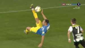Gol "extraterestru" pe "OZN"-ul din Ploiești! VIDEO | Robert Moldoveanu, foarfecă de necrezut în derby-ul Petrolul - U Cluj