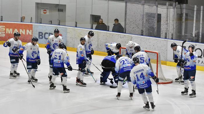 Continuă scandalul româno-maghiar din hocheiul pe gheață! S-au dat îmbolnăviți și răciți la noi, buni de joc în Erste Liga: „Participare miraculoasă"