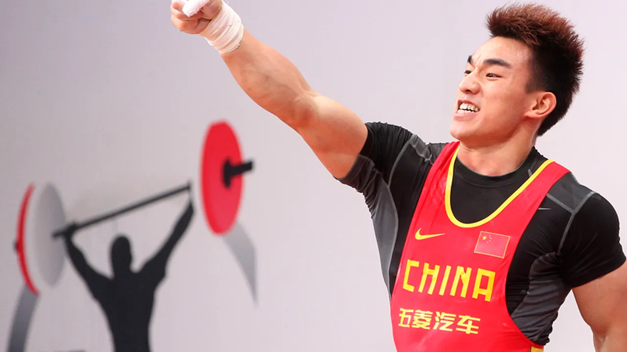 Halterofilul chinez Liao Hui a stabilit două recorduri mondiale la categoria 69 de kilograme