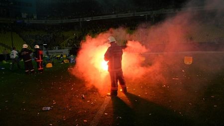 Hagi bate la porțile Infernului! "E dificil și să stai în tribuna oficială pe stadionul lui Fener!"