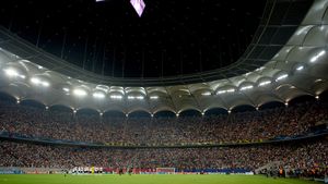 Unde se joacă Dinamo-Steaua? Burleanu susține, după întâlnirea cu oficialii Primăriei, că totul se rezolvă repede. E vorba, însă, de nereguli majore la copertina retractabilă și la parcarea subterană. Ce stadioane din Liga 1 dețin autorizația ISU