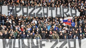 Steliștii, acuzați de italieni!** "Din România, cu dispreț! Țara cu cei mai mulți imigranți ne atacă gratuit"