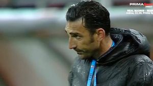 Gestul lui Elias Charalambous, după ce Ovidiu Popescu a marcat pentru FCSB golul de 2-1 în meciul cu Sepsi, îl va „unge” pe suflet pe Gigi Becali! Cum a fost surprins antrenorul roș-albaștrilor de camerele TV