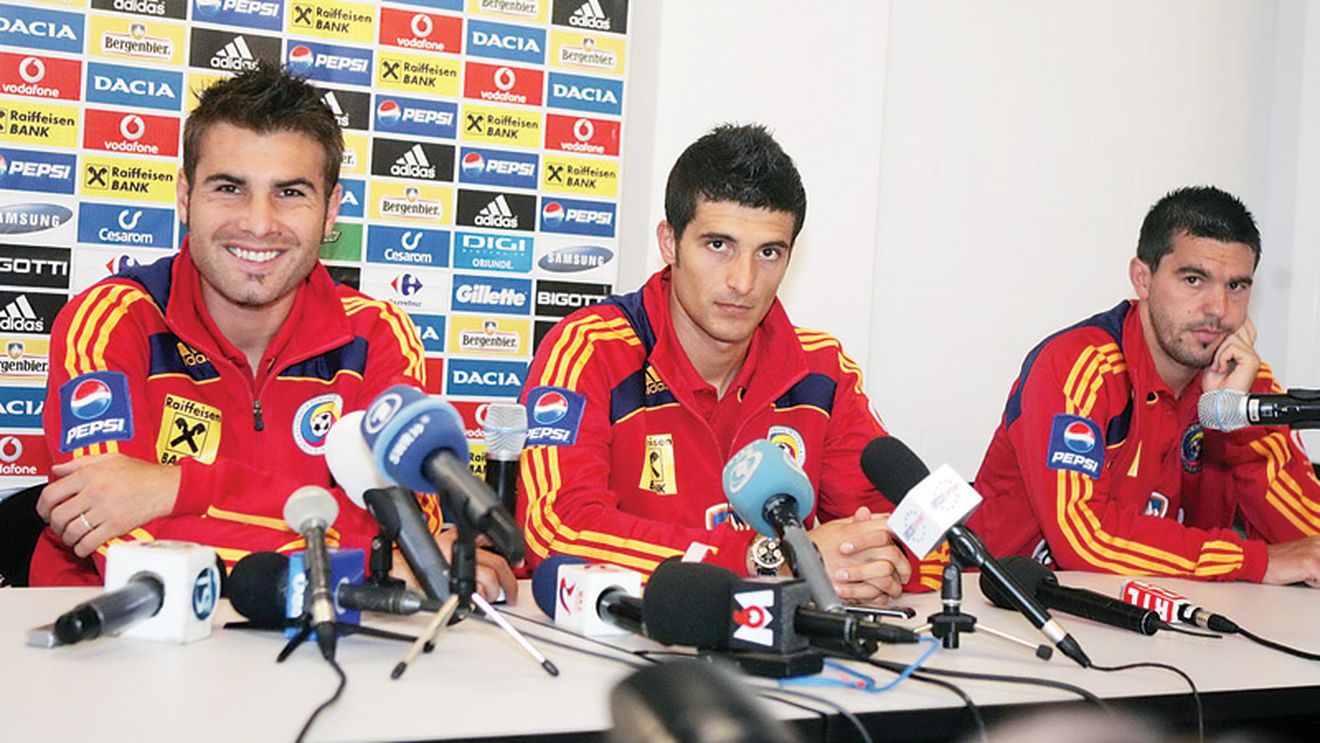 Tricolorii s-au distrat pe cinste la conferința de presă