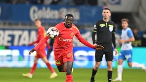 Cum a fost crescut Baba Alhassan, fotbalistul transferat de Gigi Becali la FCSB, de fostul rapidist! Pentru ce îl plătea din buzunarul lui: „Ajungea înaintea mea la mașină”