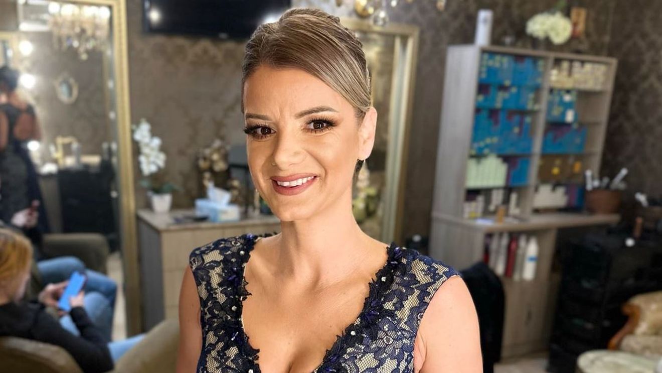 Naționala României de fotbal a luat 15 goluri în două meciuri la U17! Selecționera Nina Anca atrage toate privirile, dar fetele pe care le antrenează s-au făcut de rușine | GALERIE FOTO