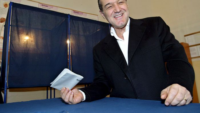 Becali și Nețoiu rămân nesancționați de Comisia de Disciplină