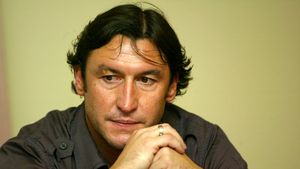 Moldovan: "Răzvan Lucescu poate redresa Rapidul"