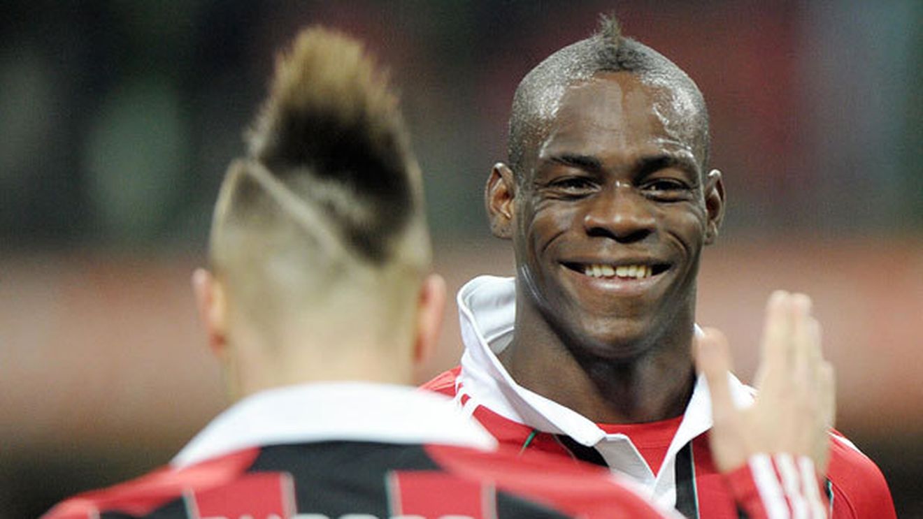 Când l-au transferat pe Balotelli, sperau că vor face un duo de vis, dar acum "SuperMario" a rămas singur! Un star al lui Milan, dat dispărut