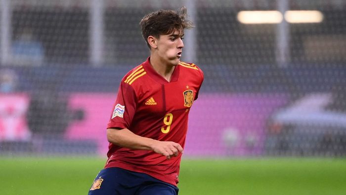 Gavi de la FC Barcelona a devenit cel mai tânăr debutant din istoria naționalei Spaniei! Scrie istorie la doar 17 ani