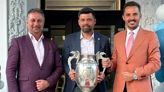 Corvinul și Bistrița vor fi adversare în Liga 2, cum evită Bogdan Apostu conflictul de interese? Primarul Hunedoarei e convins că impresarul știe ce are de făcut
