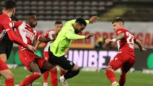 Deian Sorescu, dezvăluiri după conflictul cu Mircea Rednic: „Așa m-am simțit!” Mesaj pentru colegii de la Dinamo: „Să încărcăm bateriile!”