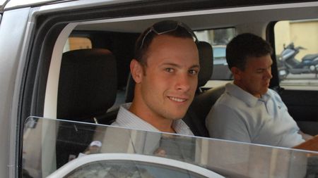 EXTRA „A dispărut de pe fața Pământului”. Cu ce a ajuns să se ocupe criminalul Oscar Pistorius după eliberare