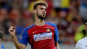 Experimentele lui Reghe. Steaua - NEC Nijmegen 1-0. Tudorie a înscris singurul gol al partidei. Roș-albaștrii au început meciul cu 3 fundași, dar au schimbat rapid sistemul