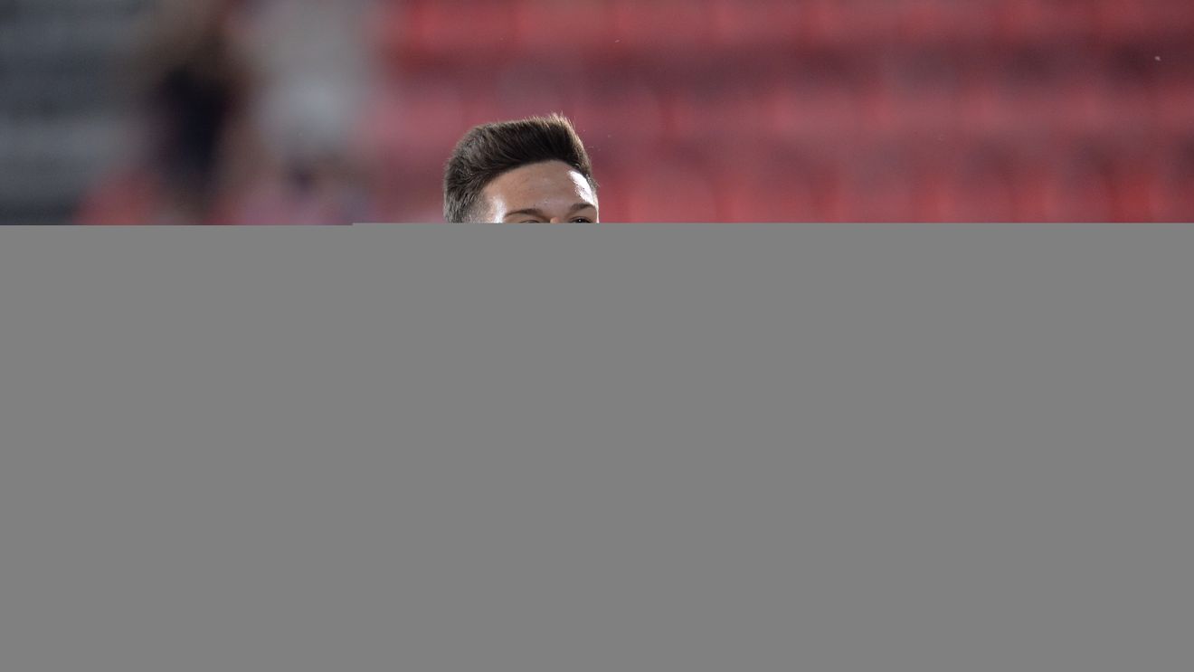 FCSB - U Craiova | Dennis Man e plin de ironii pentru celelalte formații din Liga 1 Betano: "E mai frumos când se întâlnesc două echipe care joacă fotbal"