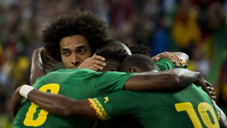 Mondialul se va disputa în formulă completă: Jucătorii camerunezi și-au luat primele pentru calificare și vor decola spre Brazilia