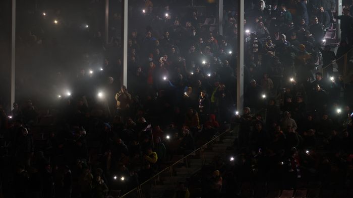 Explicațiile autorităților după ce nocturna stadionului ”Dan Păltinișanu” a cedat la meciul Poli - Petrolul. Ripensia a transmis un mesaj de solidaritate