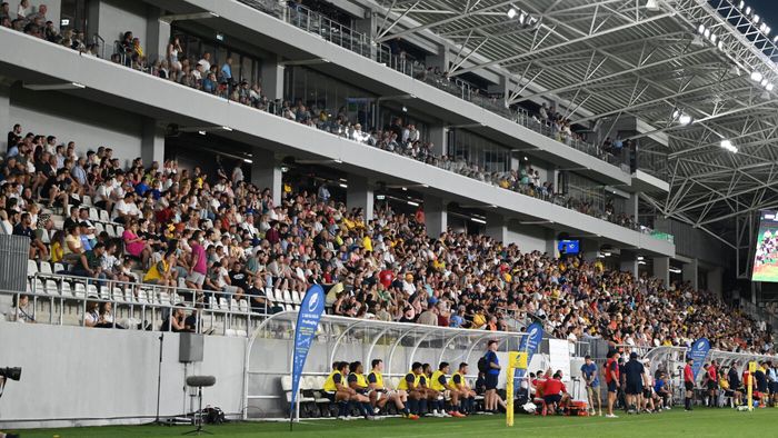 Prezențe surpriză pe „Arcul de Triumf”! După Dinamo și FCSB, alte două echipe de club de primă divizie au închiriat stadionul de lângă Mănăstirea Cașin