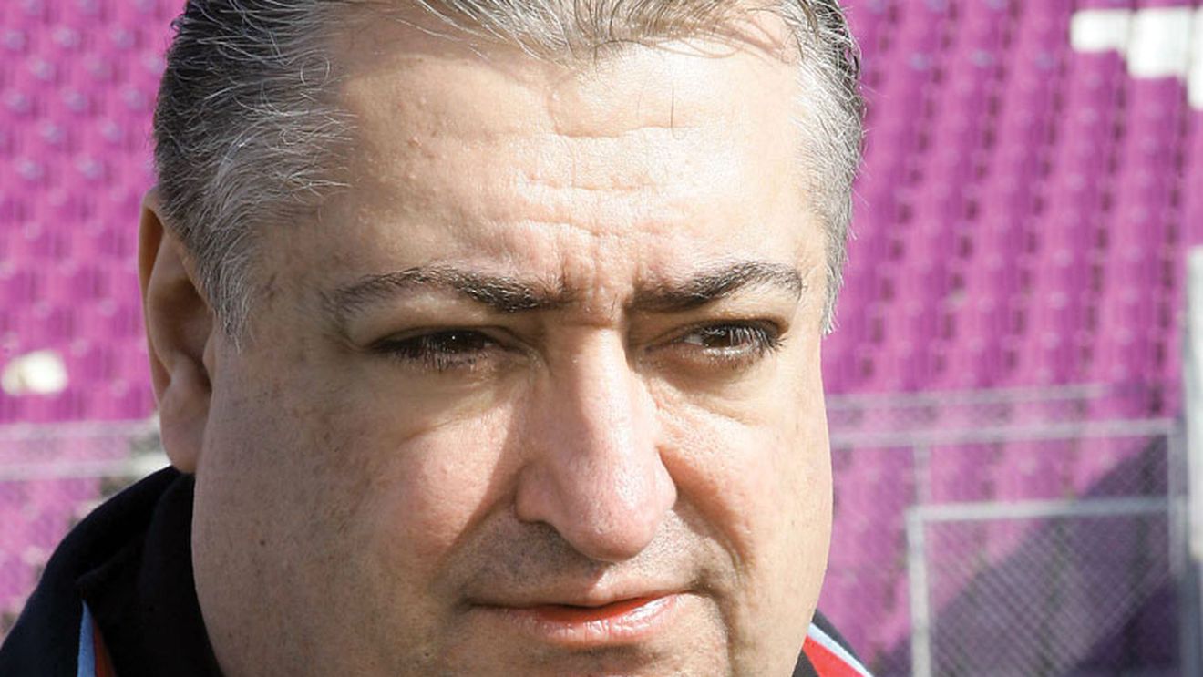 „Îl dăm afară!"