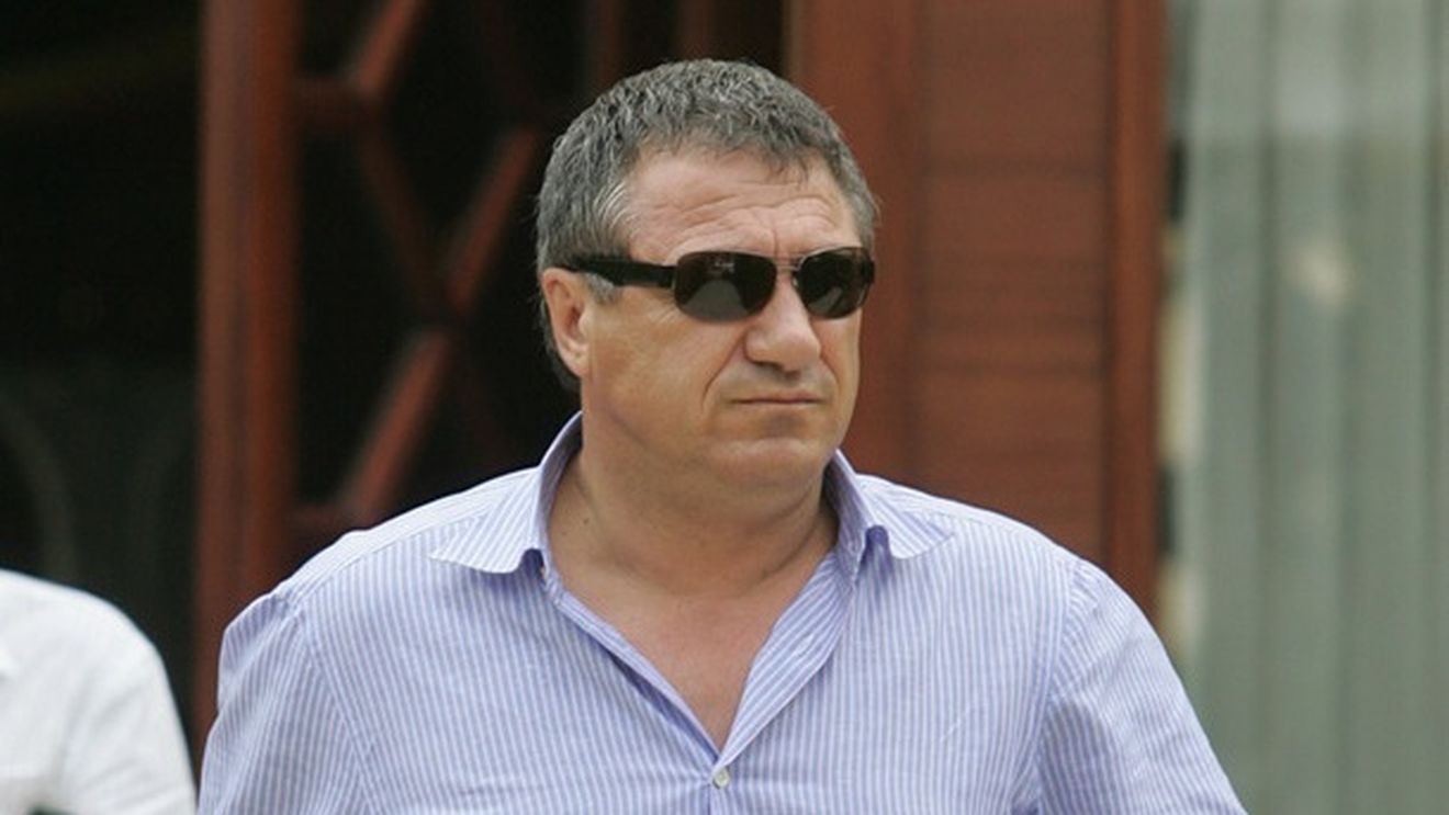 Victor Becali: "Nu se pune problema vreunui transfer al unui jucător român la Galata"