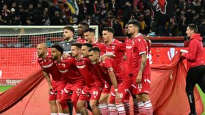 E cel mai scump, dar nu joacă în prima etapă. Decizia luată de Dinamo