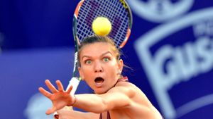 Cine transmite la TV meciul Simona Halep - McCartney Kessler din primul tur de la Paris, Trophee Clarins