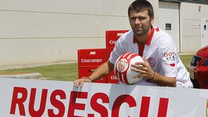 Rusescu, scos din lot cu doar câteva ore înaintea derby-ului Sevillei
