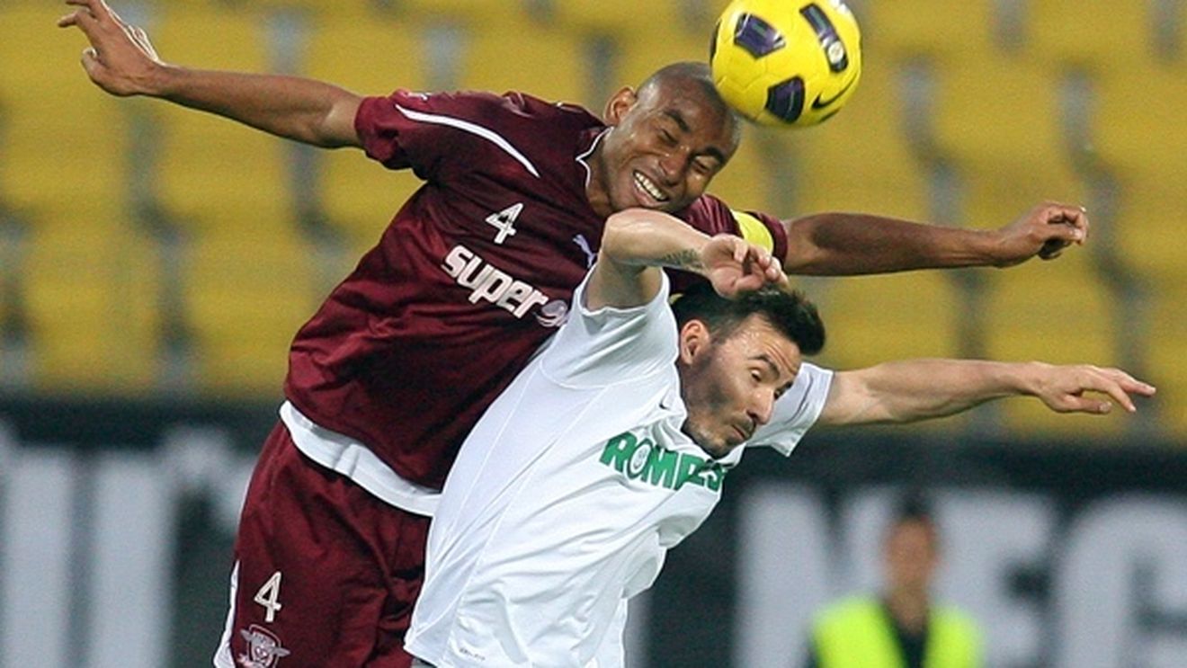 "Prințul" Cristea, scos din primul "11" de un fost rapidist?** "Mi s-a părut slab și nu înțeleg cum de joacă mereu"