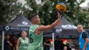 Finalul sezonului Sport Arena Streetball 2026 a adus sub panou glorii ale fotbalului și o campioană olimpică! Gabi Torje a decis meciul de baschet 3×3