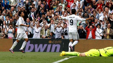 "Galaxia" respiră prin CR9! Dubla lui Ronaldo ține Realul în viață