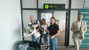 Simona Halep a ajuns la Iași, pentru meciul demonstrativ din cadrul turneului Concord Iași Open. Fostul lider mondial va juca alături de Andrei Pavel, Stan Wawrinka, Horia Brenciu și Cornel Ilie. „Îmi lipsește tenisul, dar îmi este bine. Nu mai am stres și presiune”