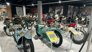 Turați motoarele naționalei pentru EURO! Reportaj inedit printre sute de motociclete de colecție în Andorra! | FOTO&VIDEO EXCLUSIV