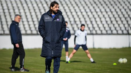 Primele două clasate din Liga 2 se întâlnesc și în 16-imile Cupei României. Dan Alexa vrea să o elimine cu ASU Poli pe ”FC U” Craiova: ”Mă aștept să fie un meci frumos, spectaculos”